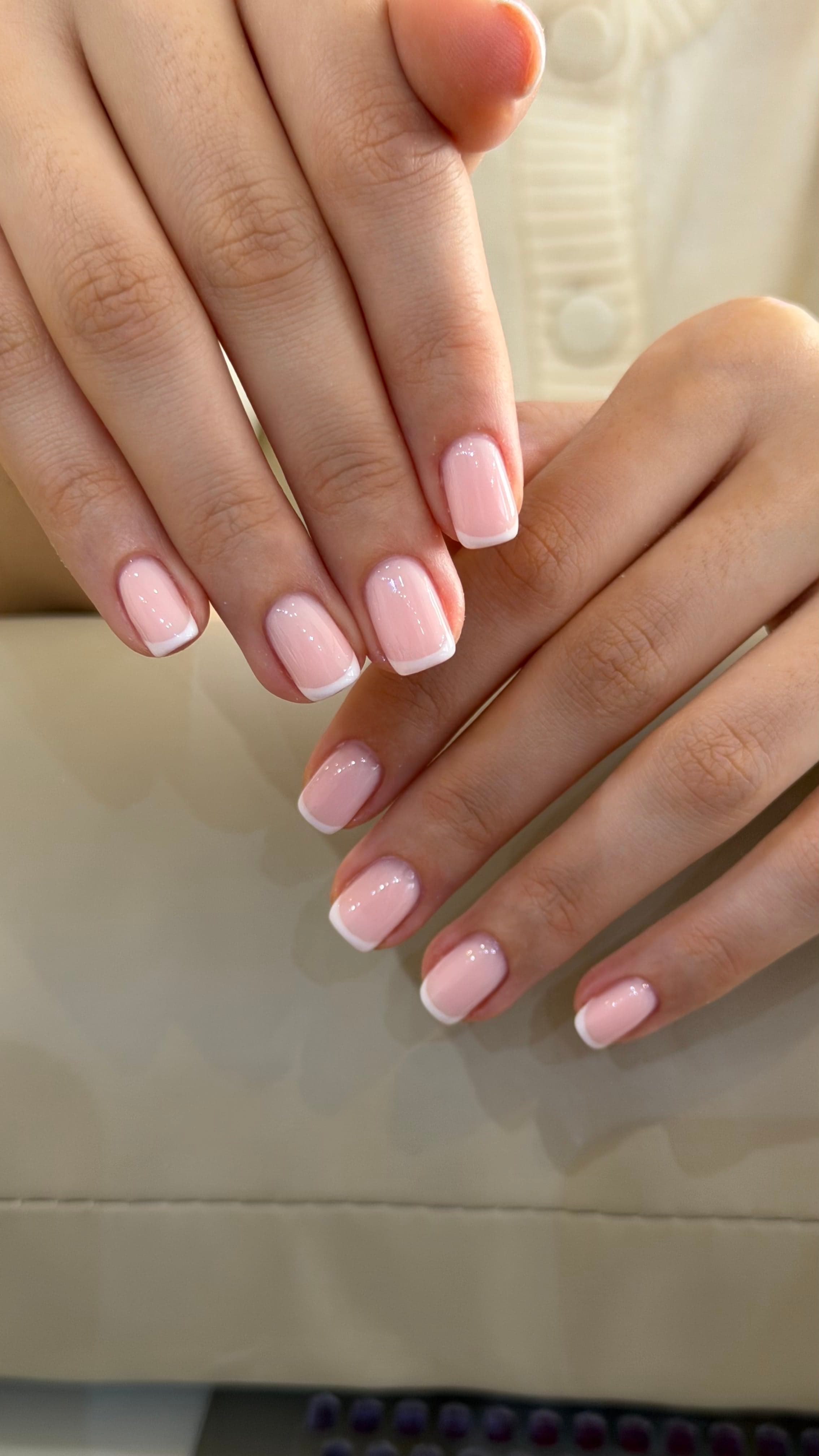 Gel Manicures: Your Summer Beauty Essential